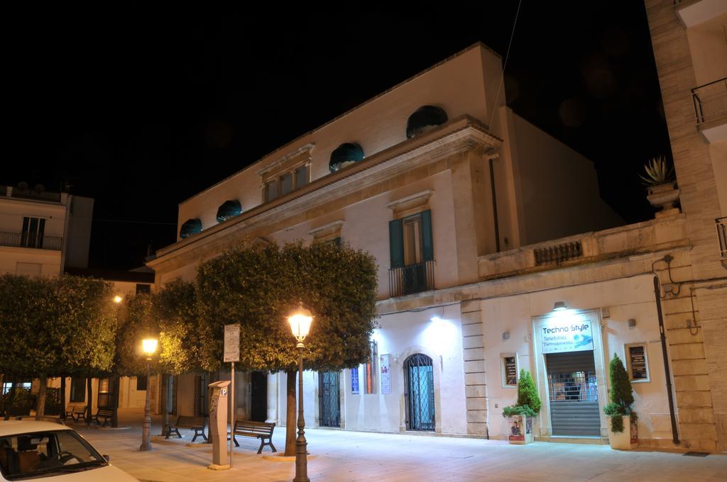 לינה וארוחת בוקר אלברובלו Palazzo Agrusti - Residenza D'Epoca מראה חיצוני תמונה